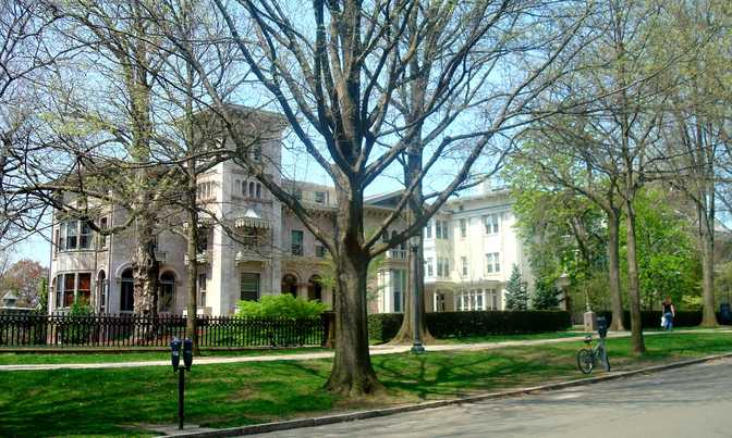 Yale School of Management